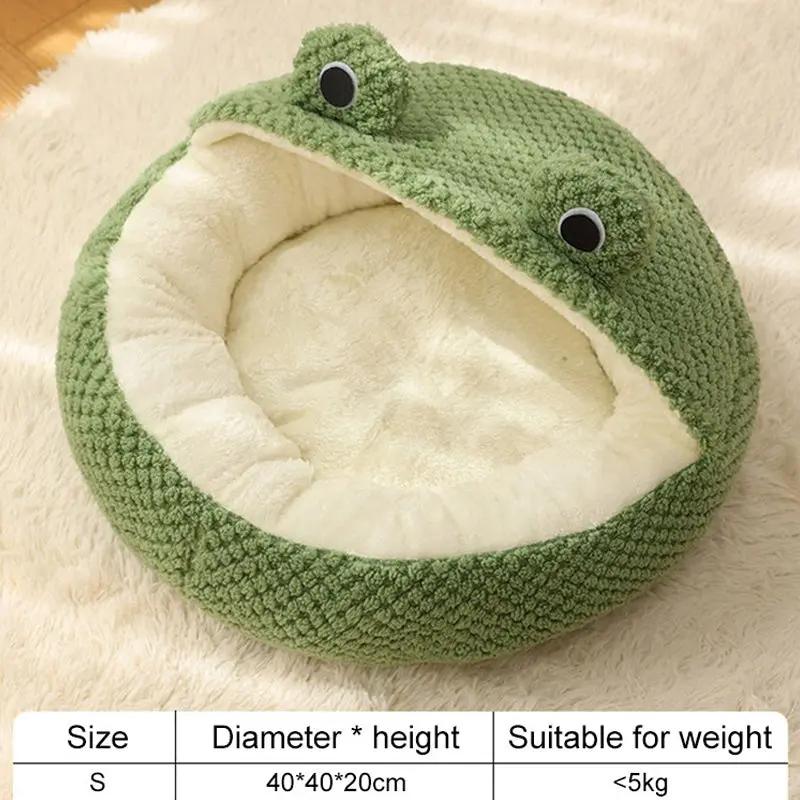 Pawsome™ Plush Frog-Shaped Pet Nest 