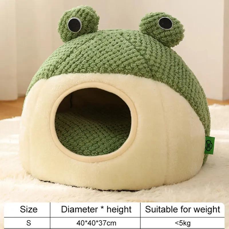 Pawsome™ Plush Frog-Shaped Pet Nest 
