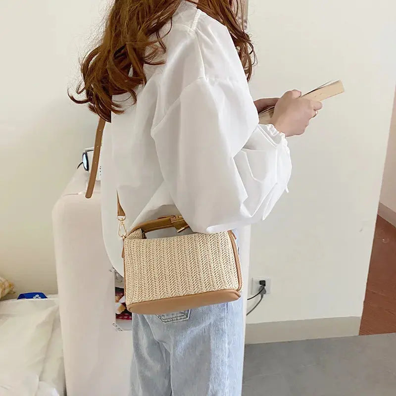 Veloria™ Boho Straw Bucket Bag 