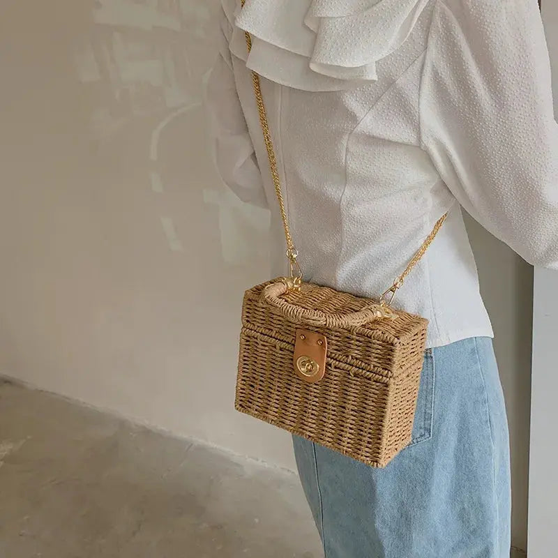 Veloria™ Chainlock Straw Box Bag 