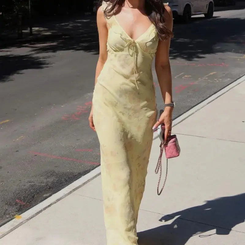 Veloria™ Floral Plunge Backless Maxi Dress 