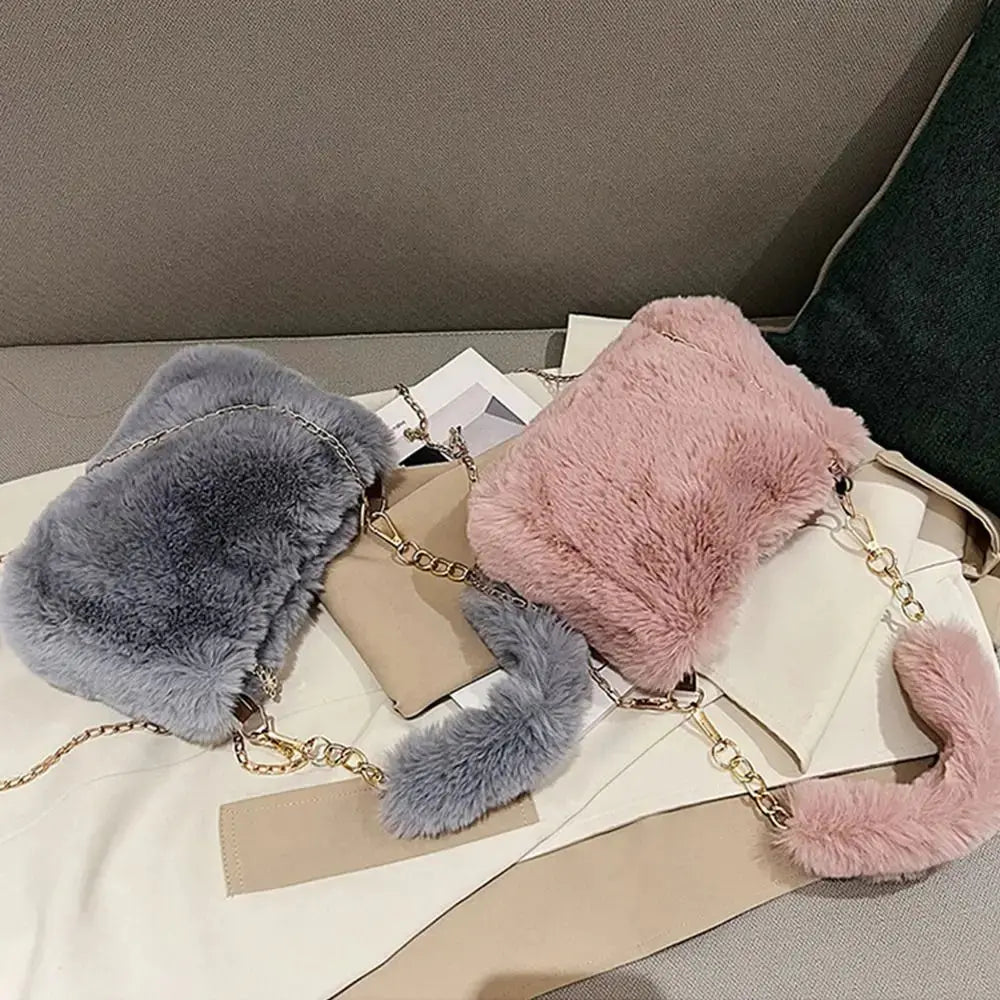 Veloria™ Fluffy Plush Shoulder Bag 