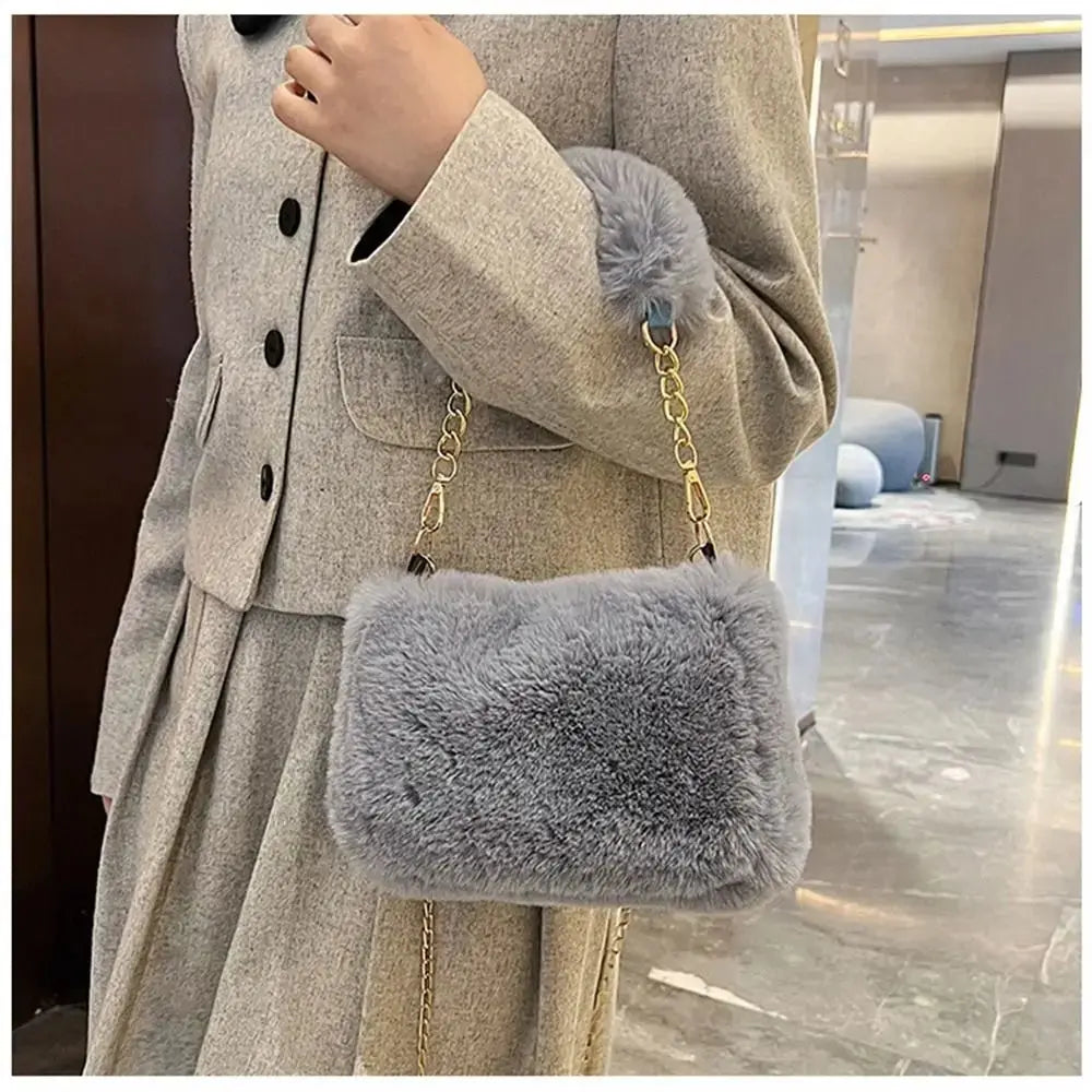 Veloria™ Fluffy Plush Shoulder Bag 
