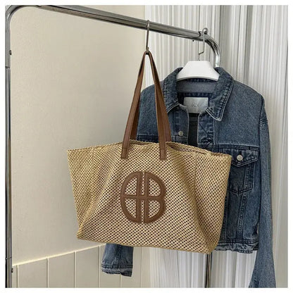 Veloria™ Hollow Straw Shoulder Bag 