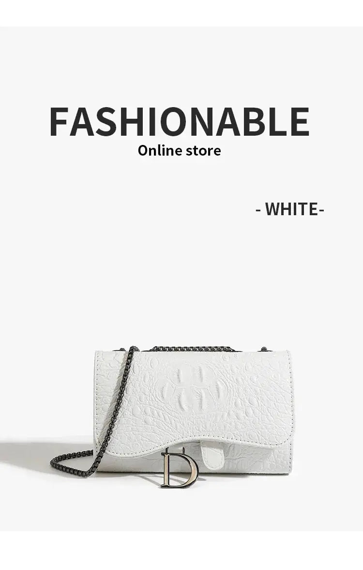 Veloria™ Luxe Panther Chain Flap Bag 