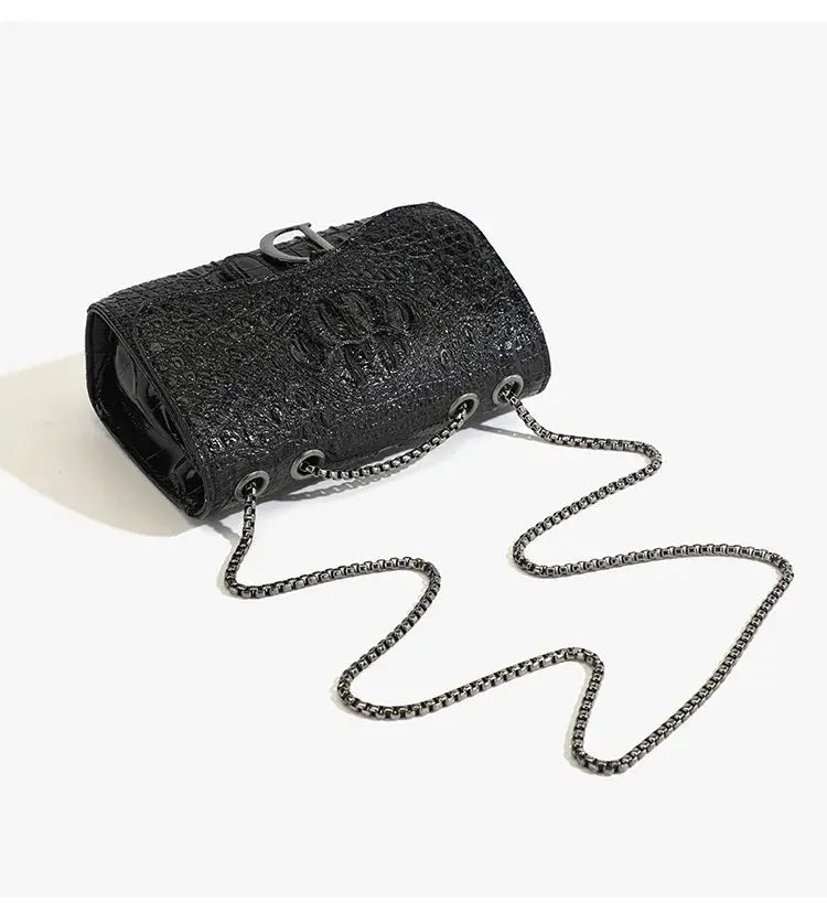 Veloria™ Luxe Panther Chain Flap Bag 
