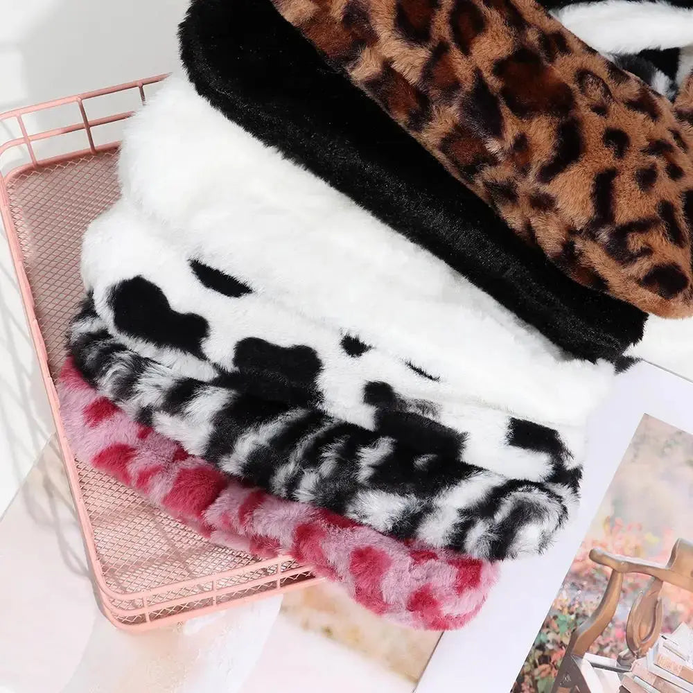 Veloria™ Plush Leopard Shoulder Bag 