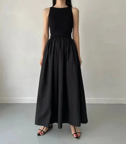 Veloria™ Sleeveless Black Midi Dress 