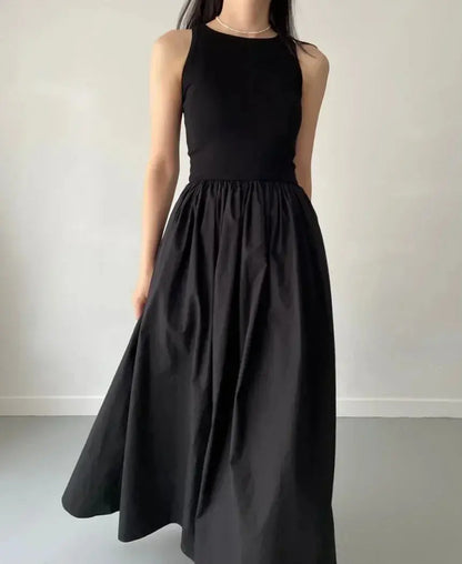 Veloria™ Sleeveless Black Midi Dress 