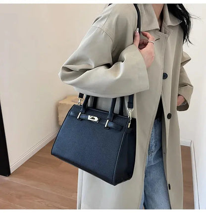 Veloria™ Urban Stitchline Tote 