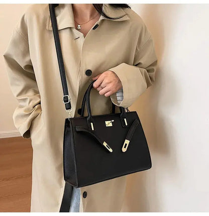 Veloria™ Urban Stitchline Tote 