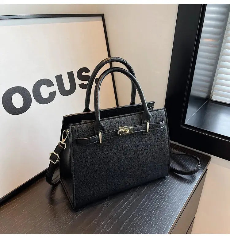 Veloria™ Urban Stitchline Tote 