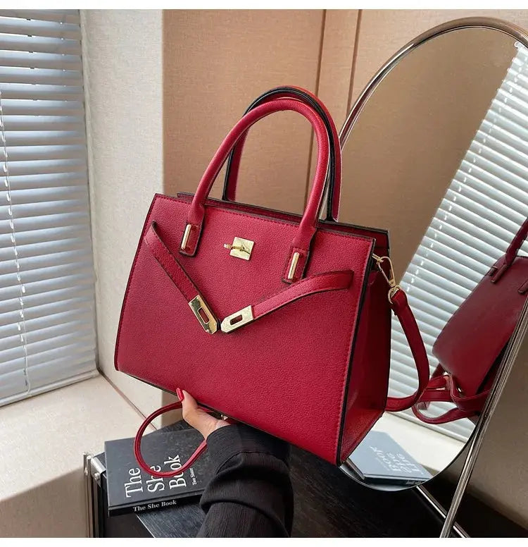 Veloria™ Urban Stitchline Tote 