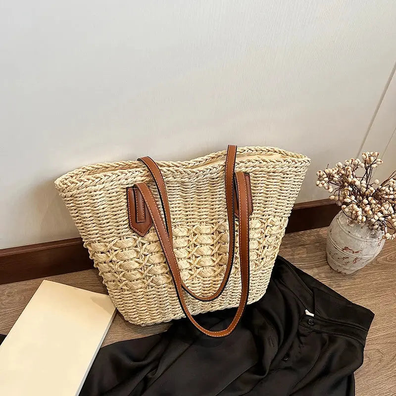 Veloria™ Woven Straw Bucket Bag 