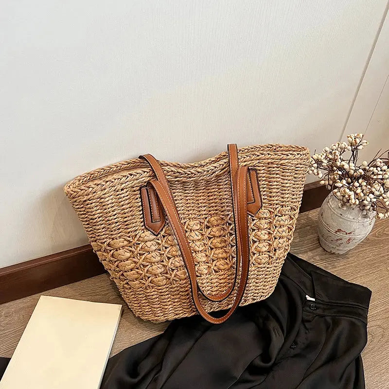 Veloria™ Woven Straw Bucket Bag 