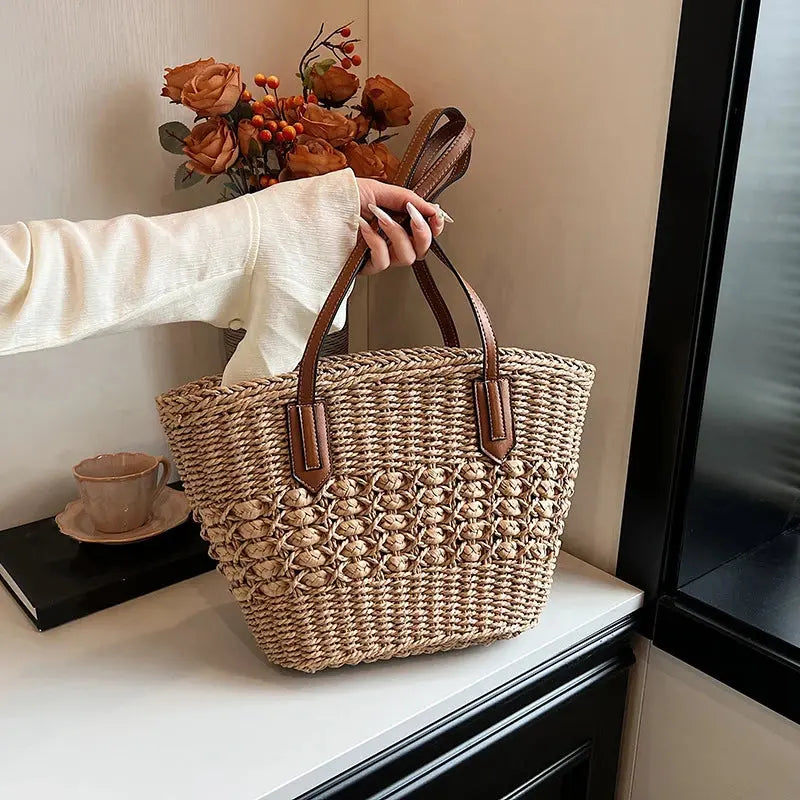 Veloria™ Woven Straw Bucket Bag 